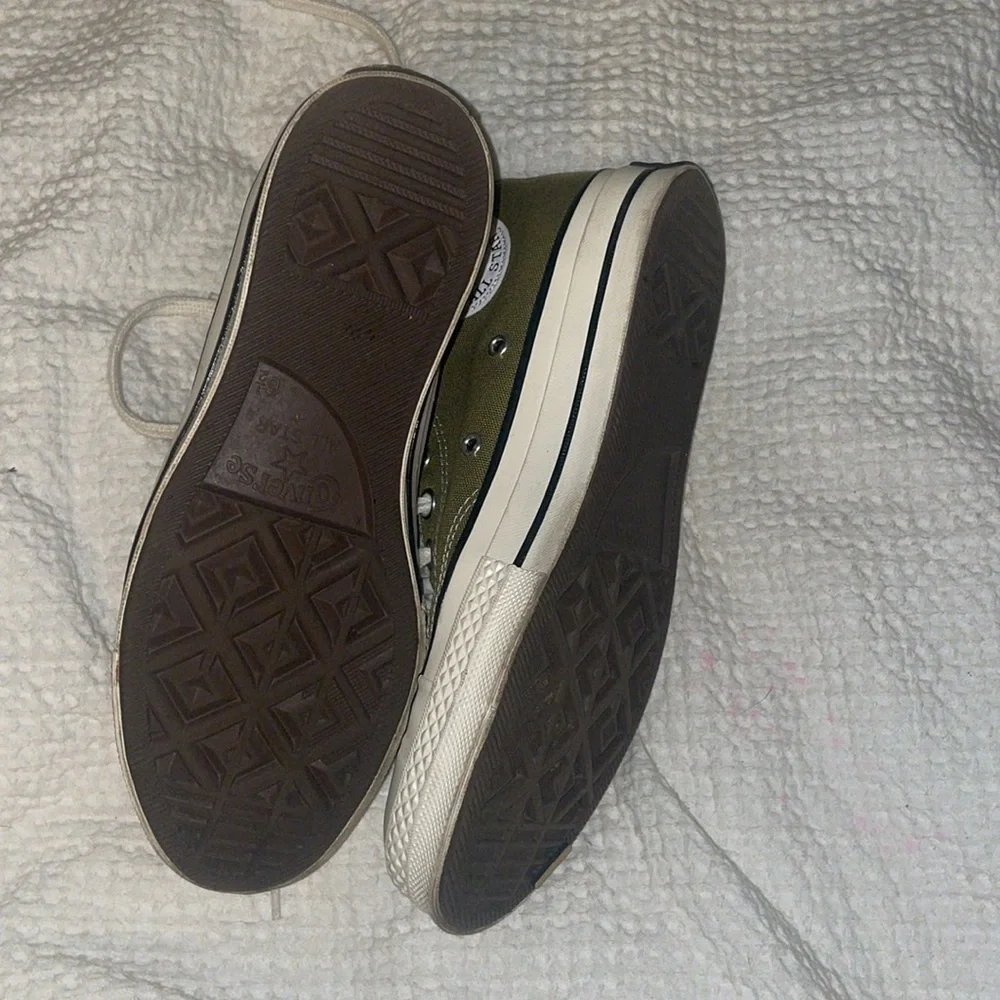 Converse - Picture 3 of 3